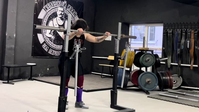 СЕКРЕТЫ БОЛЬШОГО ПРИСЕДА // Техника приседаний смотреть онлайн