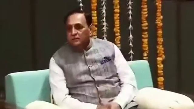 Comparing Nirma University Talk Show with Gujarat CM смотреть онлайн