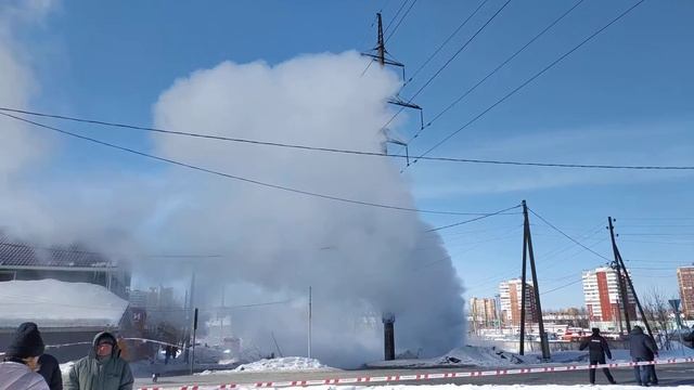 Прорыв трубы,Пермь смотреть онлайн