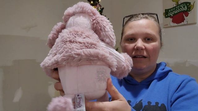 Can't decide which Scentsy Buddy to buy? Scentsy Unboxing stuffed animals смотреть онлайн