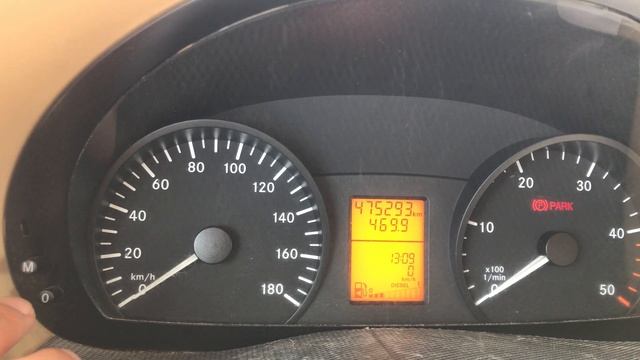 Mercedes Sprinter 516 cdi ekrandan akü voltajı ölçümü смотреть онлайн