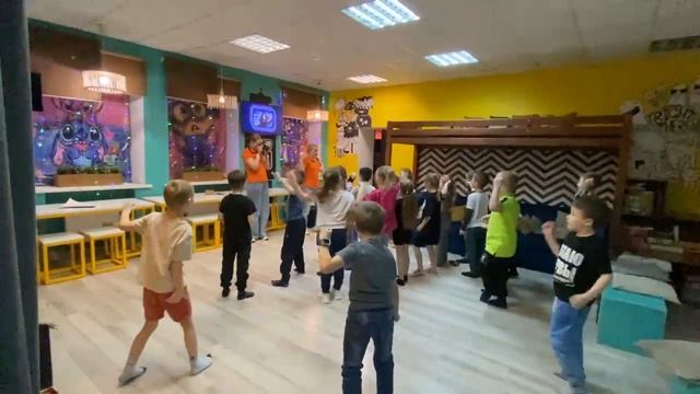 12 школа 1б Гудзон