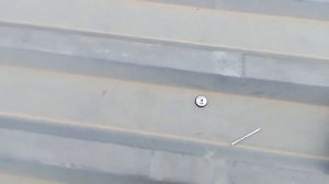 Ремонт крыши! Работа заклепочником ! Заделать отверстия и дыры заклепками !