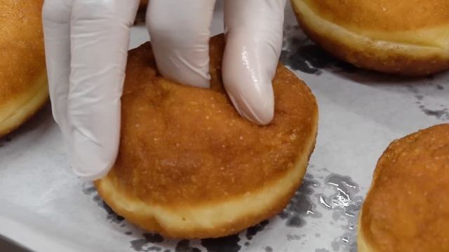 세모넛 Ultimate Cream Bomb! Amazing Triangle Cream Donuts - Korean Street Food