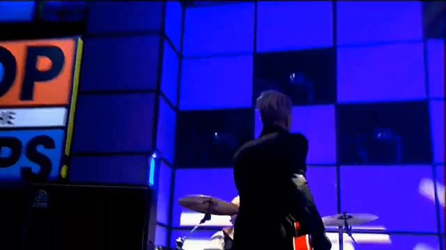 Marilyn Manson - mOBSCENE (Live @ Top of the Pops - 13 June 2003) смотреть онлайн