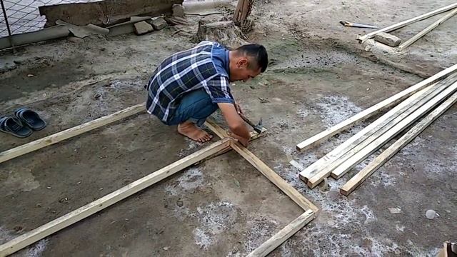 УЗБЕК КАЧОГИ БИР ЗАРБАДА МИХЛАБ ТАШАДИ, катак курди смотреть онлайн