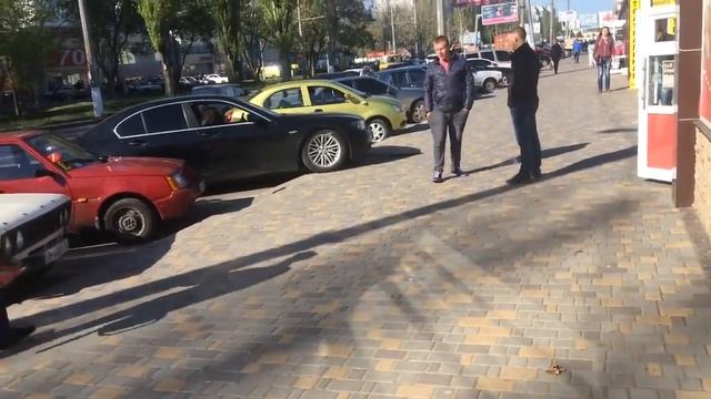 как нужно выезжать с парковки смотреть онлайн