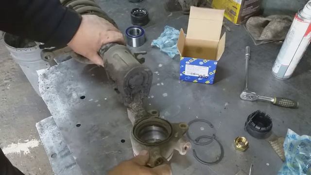 Замена ступичного подшипника со снятием стойки на Ваз 2112 смотреть онлайн