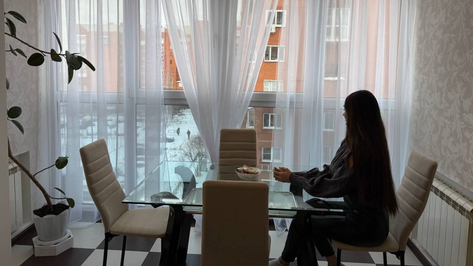 Квартира в аренду около ТЦ Фантастика смотреть онлайн