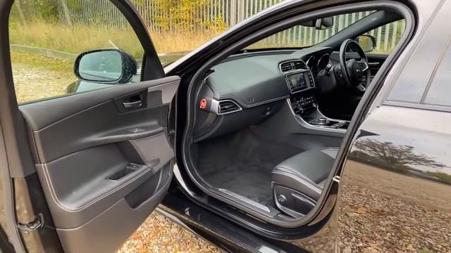 Jaguar XE смотреть онлайн