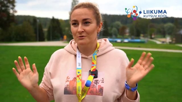 Jevgenia Kirsanova: "Mis on Liikuma Kutsuv Kool?" (по-русски) смотреть онлайн