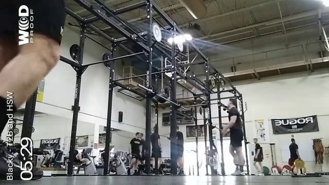 Crossfit Mayhem Skill: 3RFT of 25x T2B and 50ft Handstand Walk смотреть онлайн