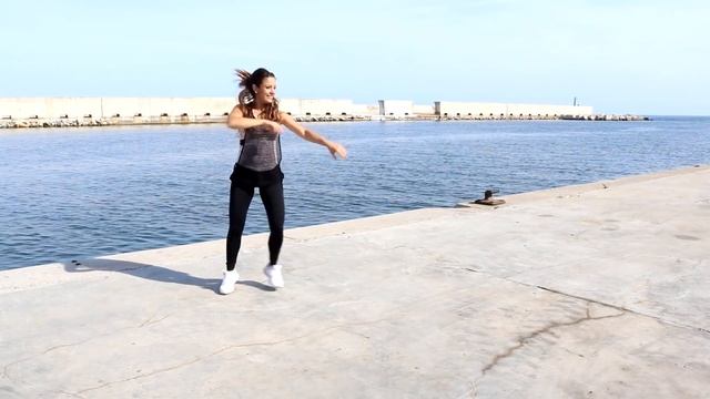 Reggaeton lento zumba - Coreografia di zumba смотреть онлайн