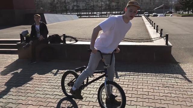 Обучалка 360 с подписчиком | Как сделать 360 на БМХ ? смотреть онлайн