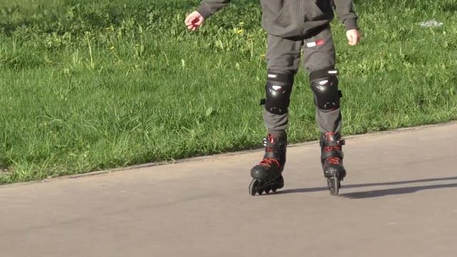 Ролики на роликах. The rollers on the roller. смотреть онлайн