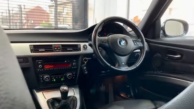 2012 BMW 3 Series 318d Sport Plus Edition Touring смотреть онлайн