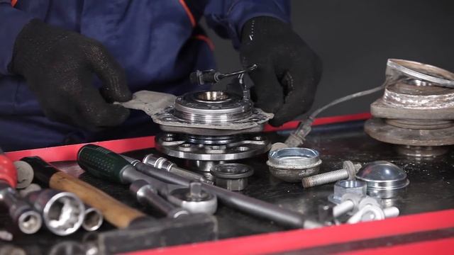 Så byter du hjullager fram på OPEL VECTRA C GUIDE | AUTODOC смотреть онлайн