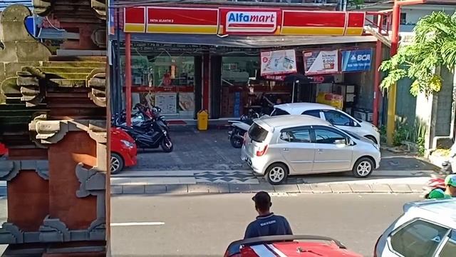 Pagi Indah Di Kota Bali Pasnya Depan Hotel Neo Kuta Jelantik смотреть онлайн