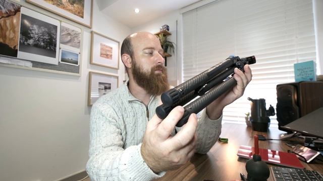 My New Ultra Lightweight Video Tripod Is Here / Sirui Traveler X-I смотреть онлайн