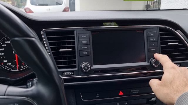 Attivazione Full Link (Android Auto + Apple CarPlay) e Aggiornamento software su Seat Leon o Ateca смотреть онлайн