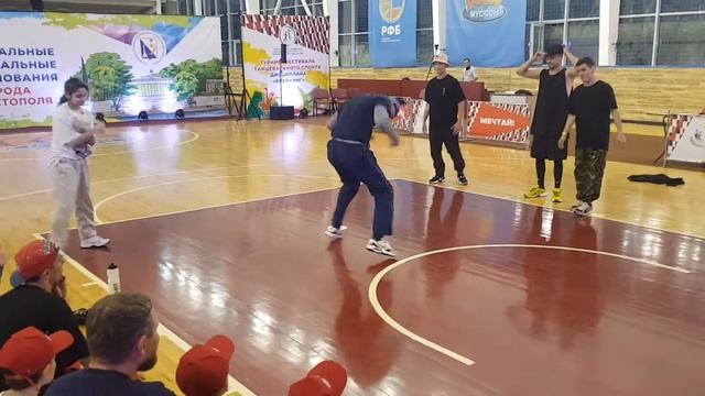Break Dance. Открытый турнир по Брейкенгу на призы СФТС. статус Профи. Баттл