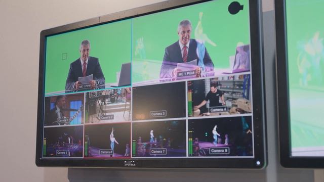 ATEM 4 M/E Broadcast Studio 4K смотреть онлайн