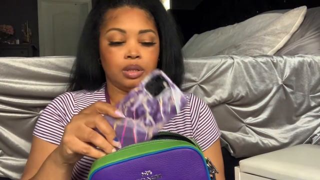 Coach Summer Signature Collection I Mini Jamie Camera Bag I What Fits? смотреть онлайн