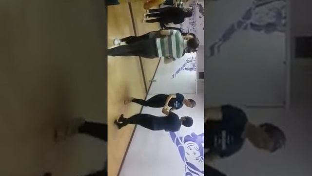 Сальса. Правые повороты смотреть онлайн