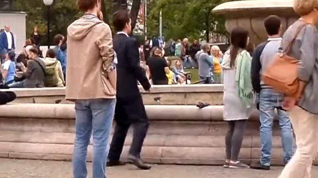 Парень с востока, он танцует жестоко смотреть онлайн