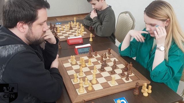 FM V. Chizhikov (2242) vs WFM Glittering Goldie (1934). Chess Fight Night. CFN. Blitz смотреть онлайн