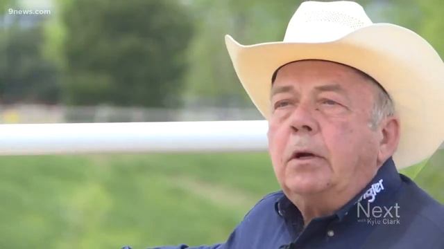 This photographer was inducted into the Bull Riding Hall of Fame смотреть онлайн