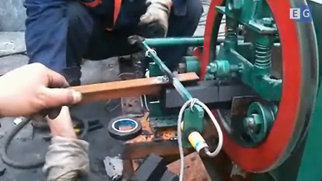 Экструдер для брикетирования угля с автоматической резкой (механическая) смотреть онлайн