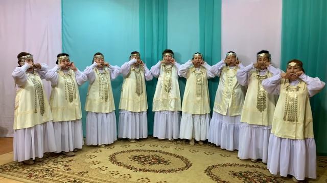 Амма нэһилиэгэ. "Алыптаах Дор5оон" фольклорнай ансаамбыл . Сал. Федорова Анфиса Алексеевна смотреть онлайн