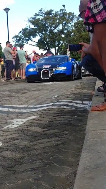 Bugatti Veyron @The_Cape1000#bugatti #veyron #hypercar смотреть онлайн