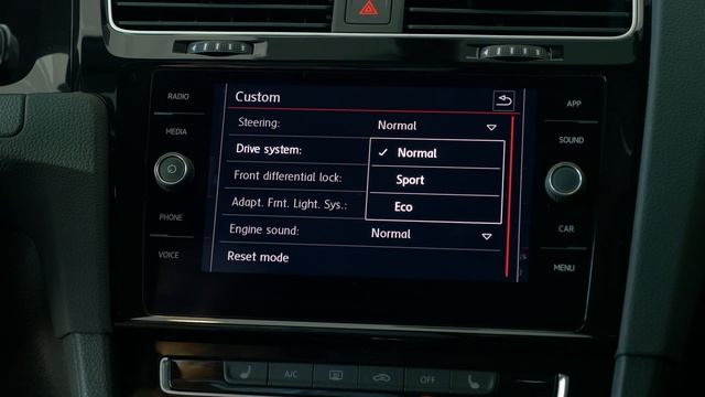 2019 VW GTI | All Driving Modes смотреть онлайн