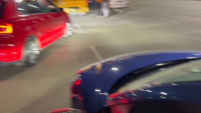VERY LOUD SUPERCAR AUDI R8😍 CRAZY PUBLIC REACTION😱 смотреть онлайн