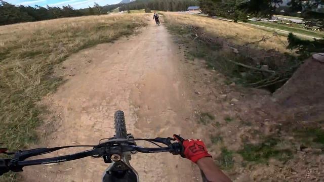 SURRON & TALARIA : Gros whip dans les Alpes 🚵 смотреть онлайн