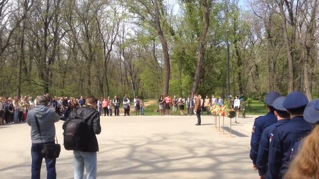 Знамя Победы в Таганроге. Минута молчания. смотреть онлайн