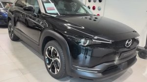 Mazda MX-30 2025 обзор