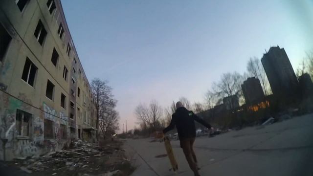 LoSt PlAcE SkAtE // longboard freestyle //(dennis) berlin смотреть онлайн