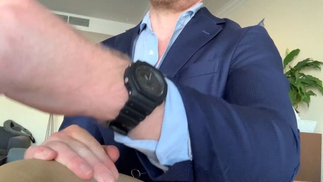 BEST G-Shock for SMART CASUAL WEAR: GA 2100 Triple Black смотреть онлайн