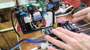 СОБРАЛ ЕЩЕ ОДНУ ИНДУКЦИОННУЮ ПЕЧКУ ИЗ СВАРОЧНИКА. Проверил еще один бюджетный сварочник.