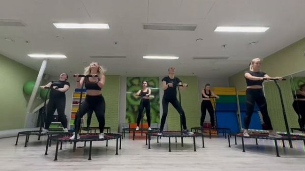 Jumping Fitness - Jumping Dance