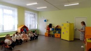 Праздник 8 марта в младшей группе