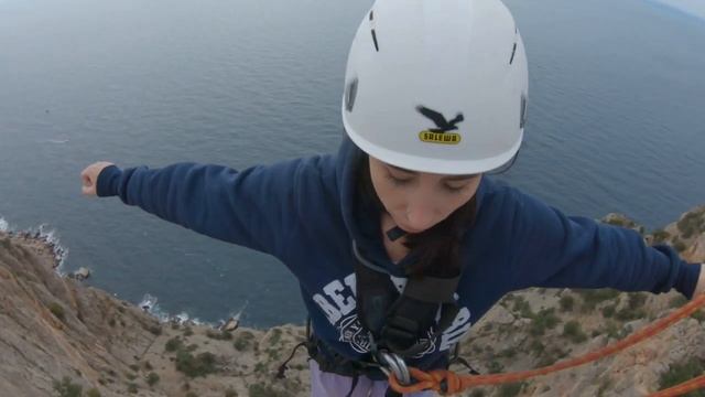 26.09.2021 Кузьменко Алина Кая Баш 260м Прыжки с веревкой в Крыму Jump&Fly смотреть онлайн