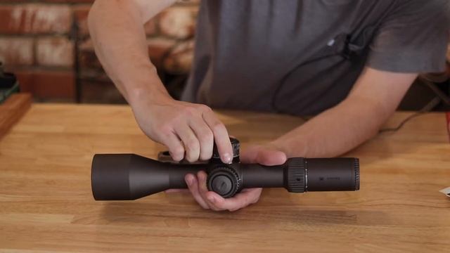 Vortex Razor 4.5x27x56 HD GEN II Riflescope Unboxing And First Impressions.