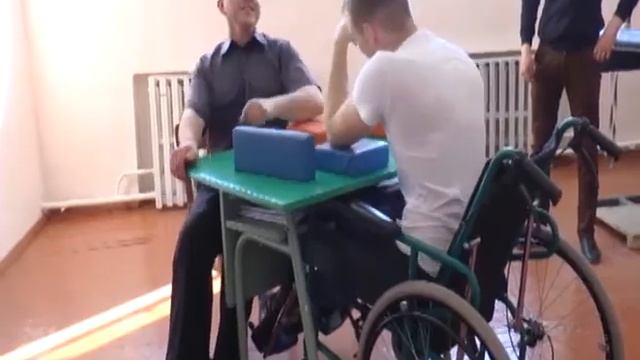 24 часа 18 05 2017 Спортсмены параолимпийцы по армрестлингу смотреть онлайн