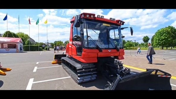 Машины снегоуплотнительные «BELARUS» МСУ-620 и МСУ-108. Machines "Belarus" MSU-620 and MSU-108.