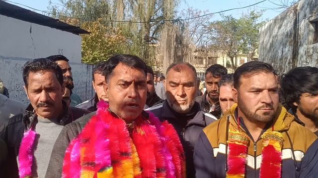 Kafil Khan re-elected president Tata Sumo union Mendhar смотреть онлайн
