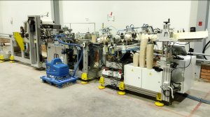 Роторная машина для сворачивания конусов из фольги